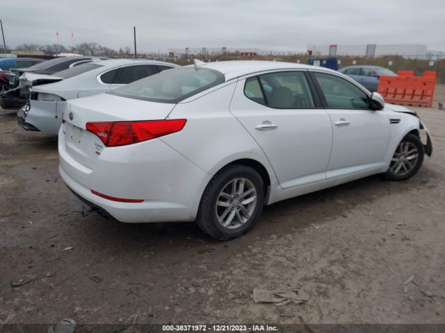 Photo 3 VIN: 5XXGM4A7XCG053765 - KIA OPTIMA 