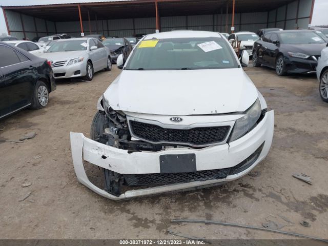 Photo 5 VIN: 5XXGM4A7XCG053765 - KIA OPTIMA 