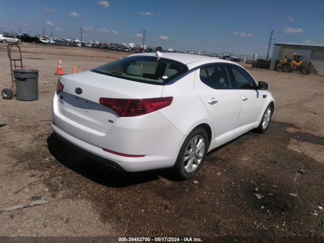 Photo 3 VIN: 5XXGM4A7XCG083283 - KIA OPTIMA 