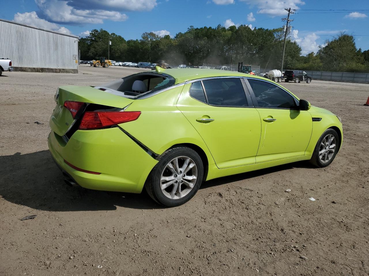 Photo 2 VIN: 5XXGM4A7XDG095645 - KIA OPTIMA 