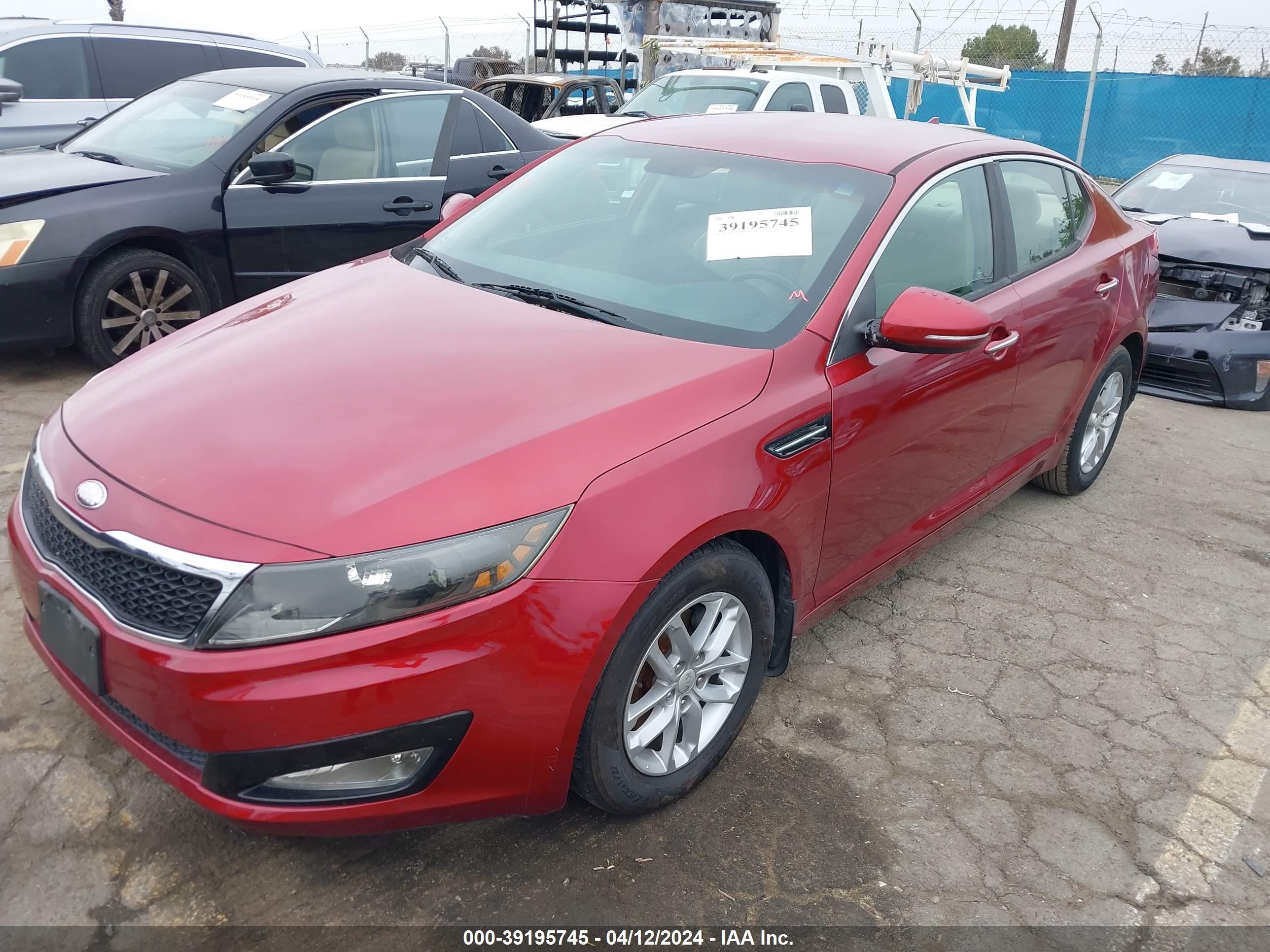 Photo 1 VIN: 5XXGM4A7XDG146318 - KIA OPTIMA 