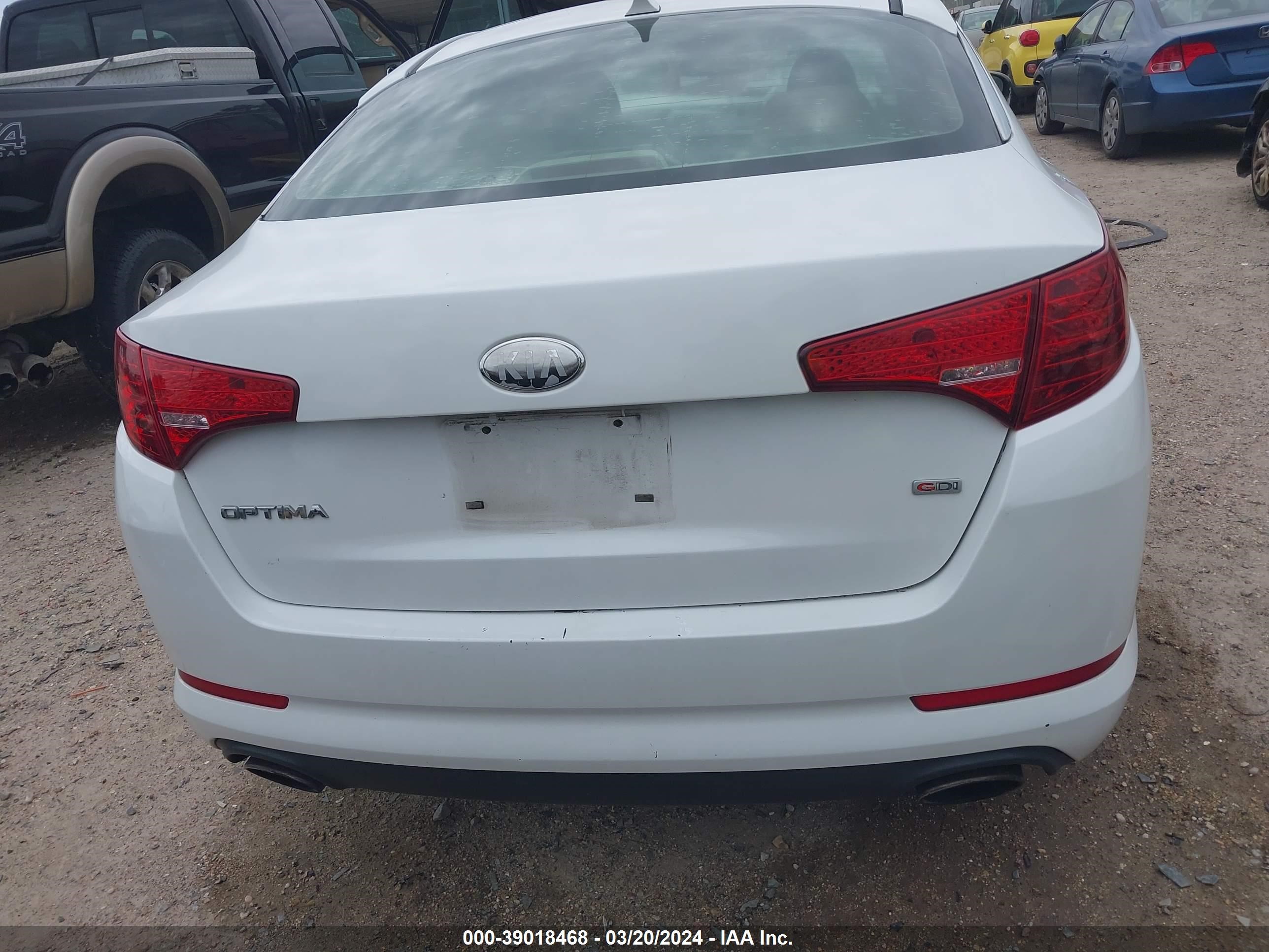 Photo 16 VIN: 5XXGM4A7XDG185314 - KIA OPTIMA 