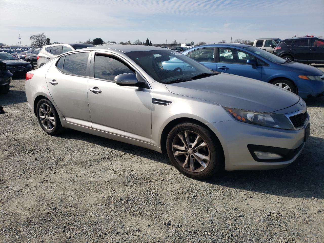 Photo 3 VIN: 5XXGM4A7XDG202564 - KIA OPTIMA 