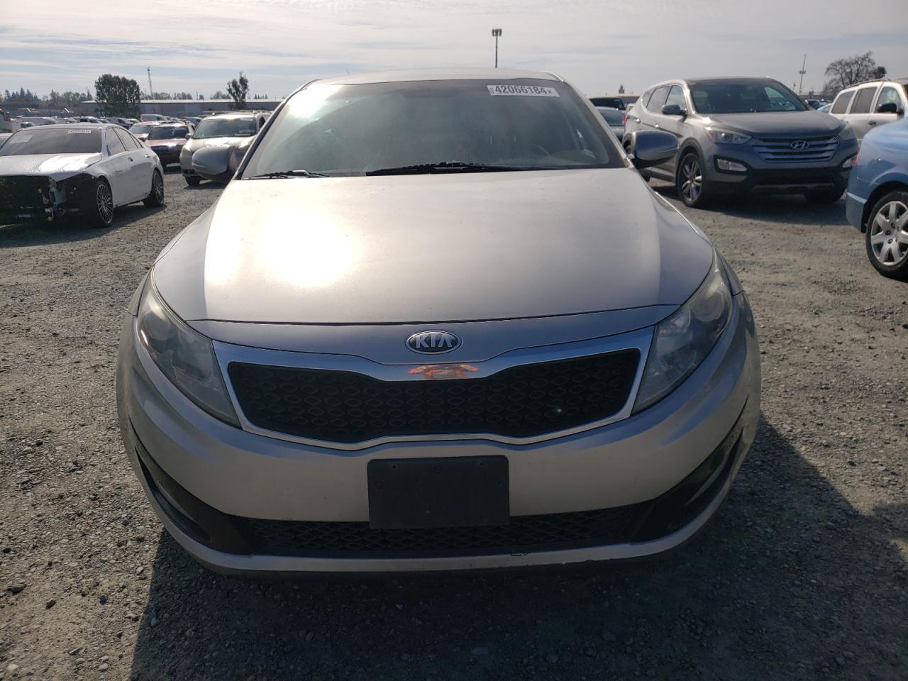 Photo 4 VIN: 5XXGM4A7XDG202564 - KIA OPTIMA 