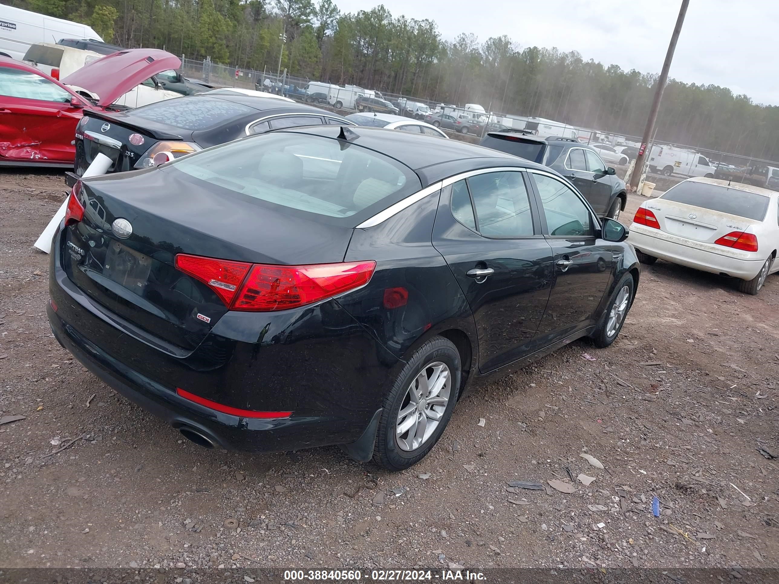 Photo 3 VIN: 5XXGM4A7XDG225150 - KIA OPTIMA 