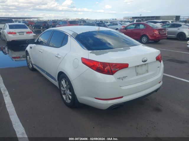 Photo 2 VIN: 5XXGM4A7XDG227982 - KIA OPTIMA 