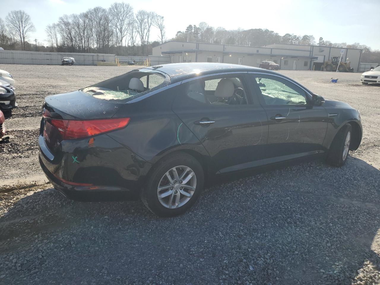 Photo 2 VIN: 5XXGM4A7XDG245477 - KIA OPTIMA 