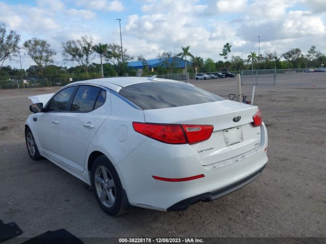 Photo 2 VIN: 5XXGM4A7XFG353729 - KIA OPTIMA 