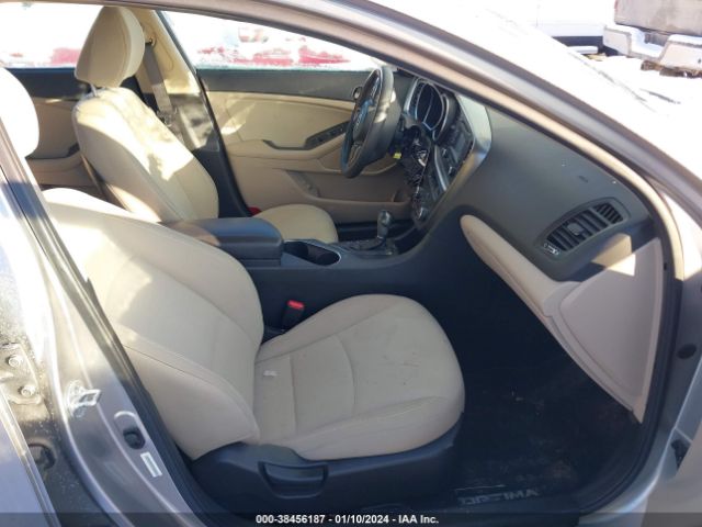 Photo 4 VIN: 5XXGM4A7XFG355741 - KIA OPTIMA 