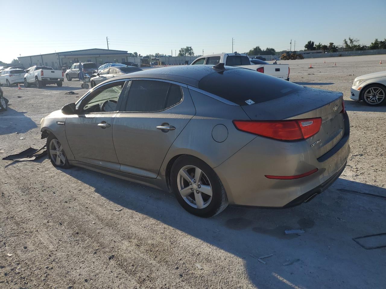 Photo 1 VIN: 5XXGM4A7XFG376329 - KIA OPTIMA 