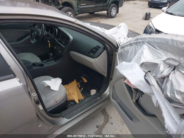 Photo 4 VIN: 5XXGM4A7XFG452390 - KIA OPTIMA 