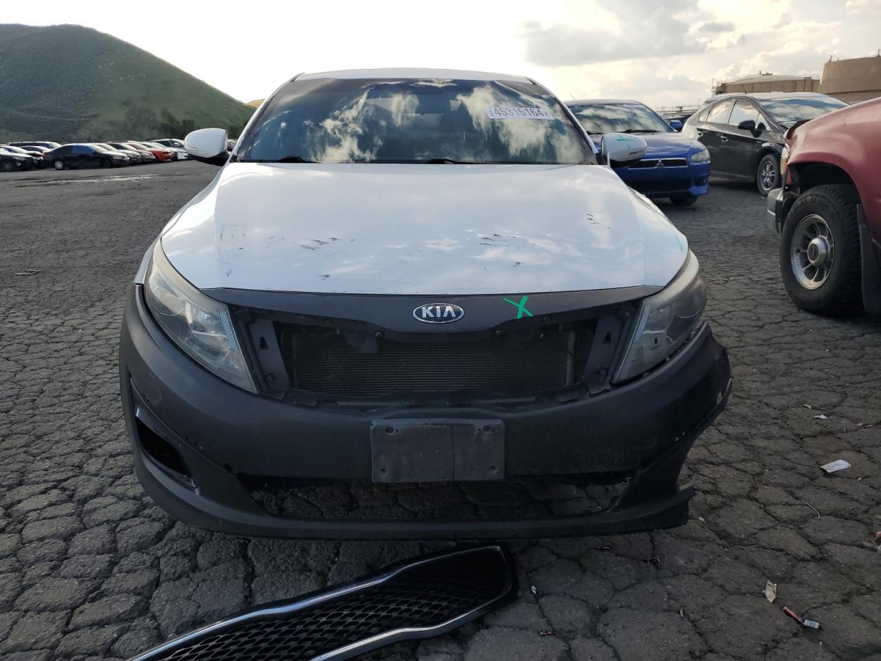 Photo 4 VIN: 5XXGM4A7XFG458237 - KIA OPTIMA 