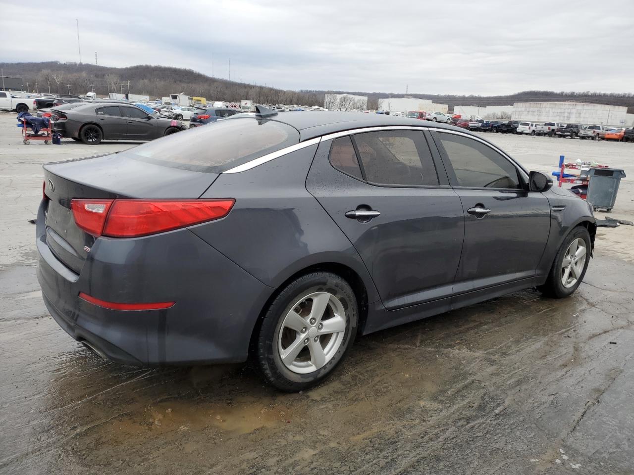 Photo 2 VIN: 5XXGM4A7XFG465222 - KIA OPTIMA 