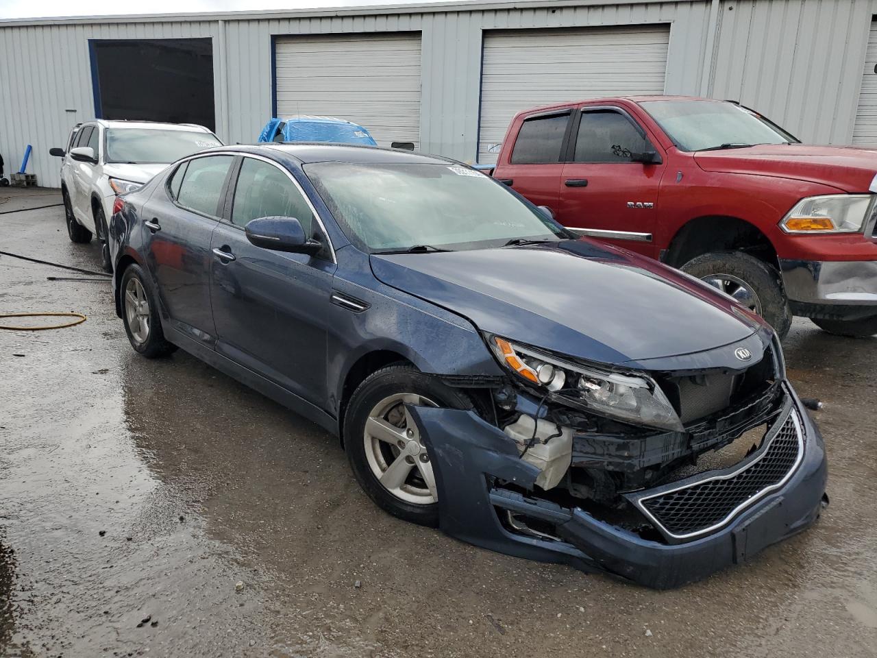 Photo 3 VIN: 5XXGM4A7XFG473692 - KIA OPTIMA 