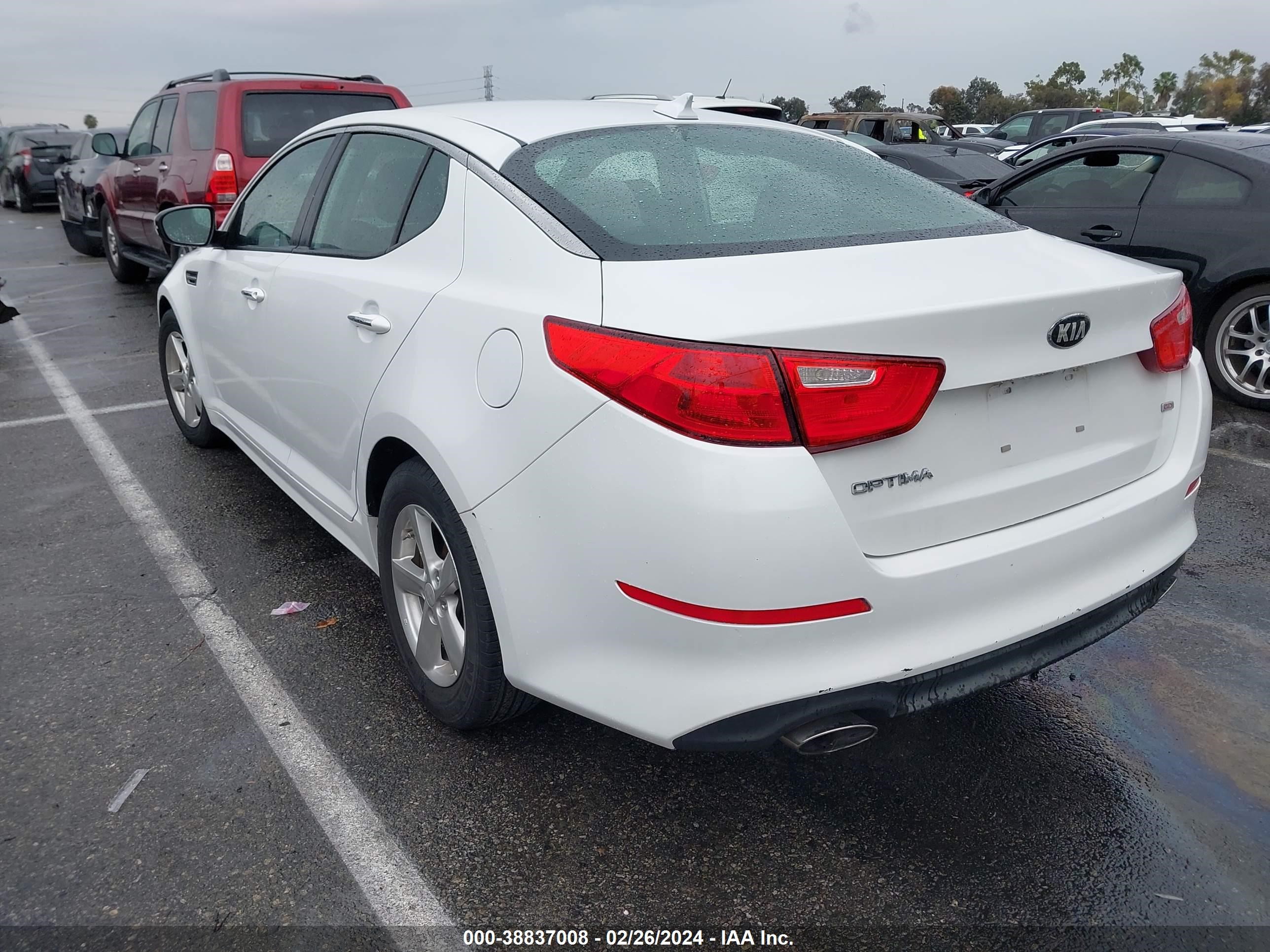 Photo 2 VIN: 5XXGM4A7XFG479220 - KIA OPTIMA 