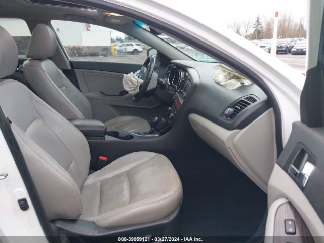 Photo 4 VIN: 5XXGN4A63CG011779 - KIA OPTIMA 