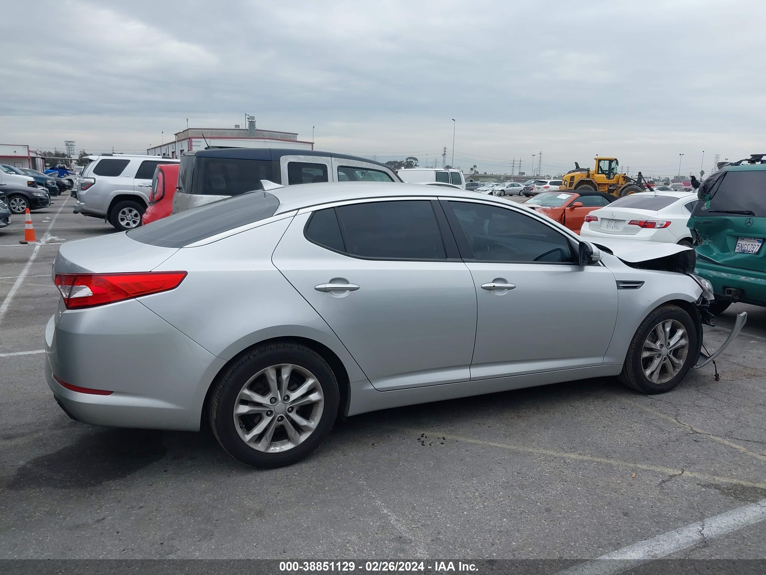 Photo 13 VIN: 5XXGN4A65CG016501 - KIA OPTIMA 