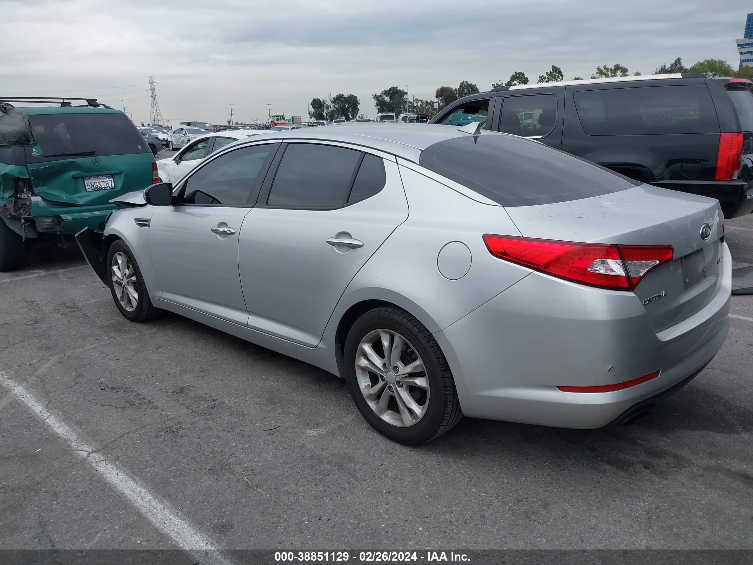 Photo 2 VIN: 5XXGN4A65CG016501 - KIA OPTIMA 