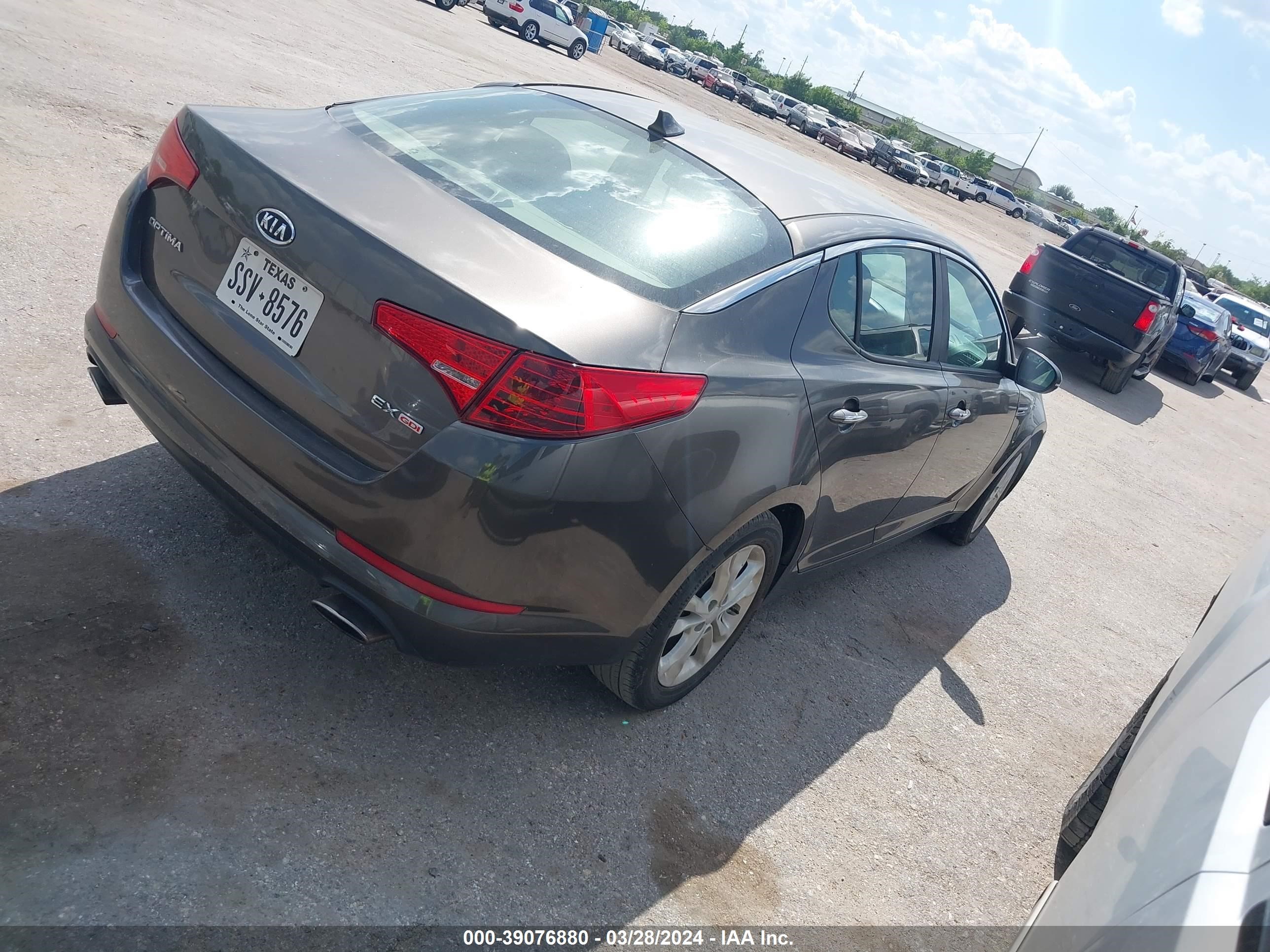 Photo 3 VIN: 5XXGN4A70CG030914 - KIA OPTIMA 