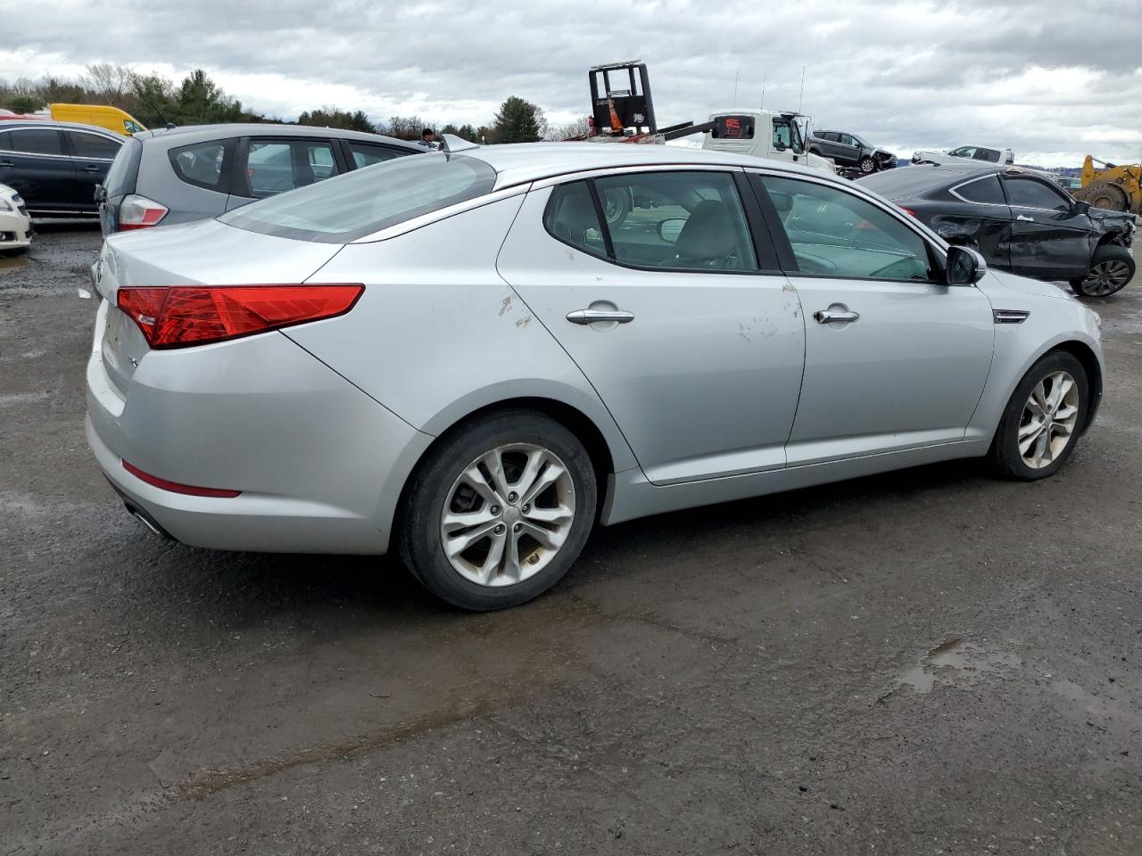 Photo 2 VIN: 5XXGN4A70CG061497 - KIA OPTIMA 