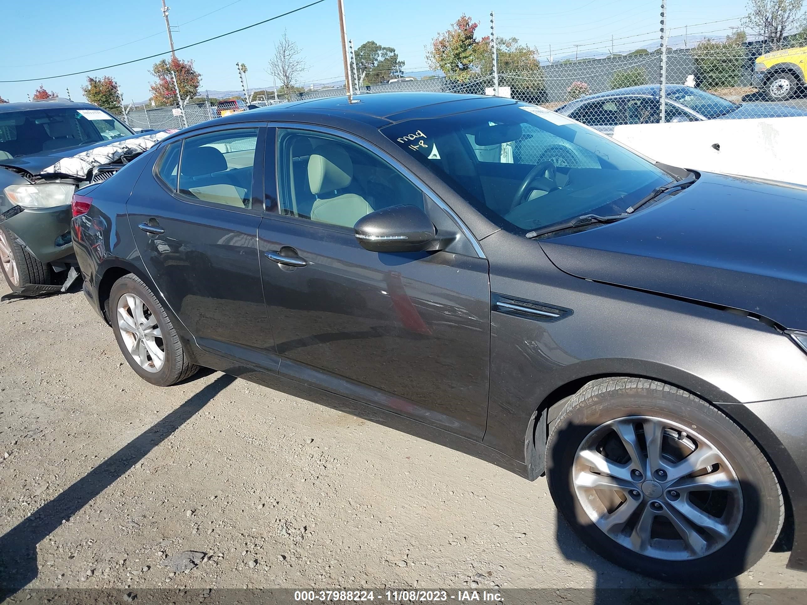 Photo 12 VIN: 5XXGN4A70DG090533 - KIA OPTIMA 