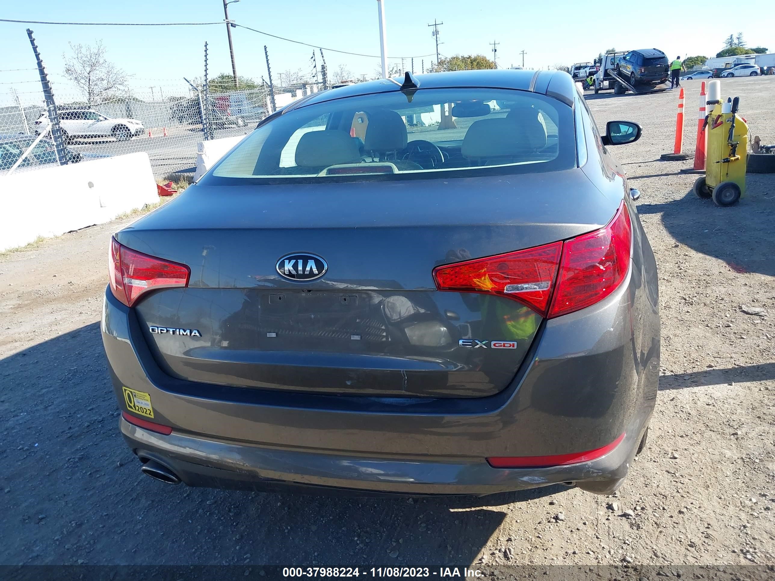 Photo 15 VIN: 5XXGN4A70DG090533 - KIA OPTIMA 