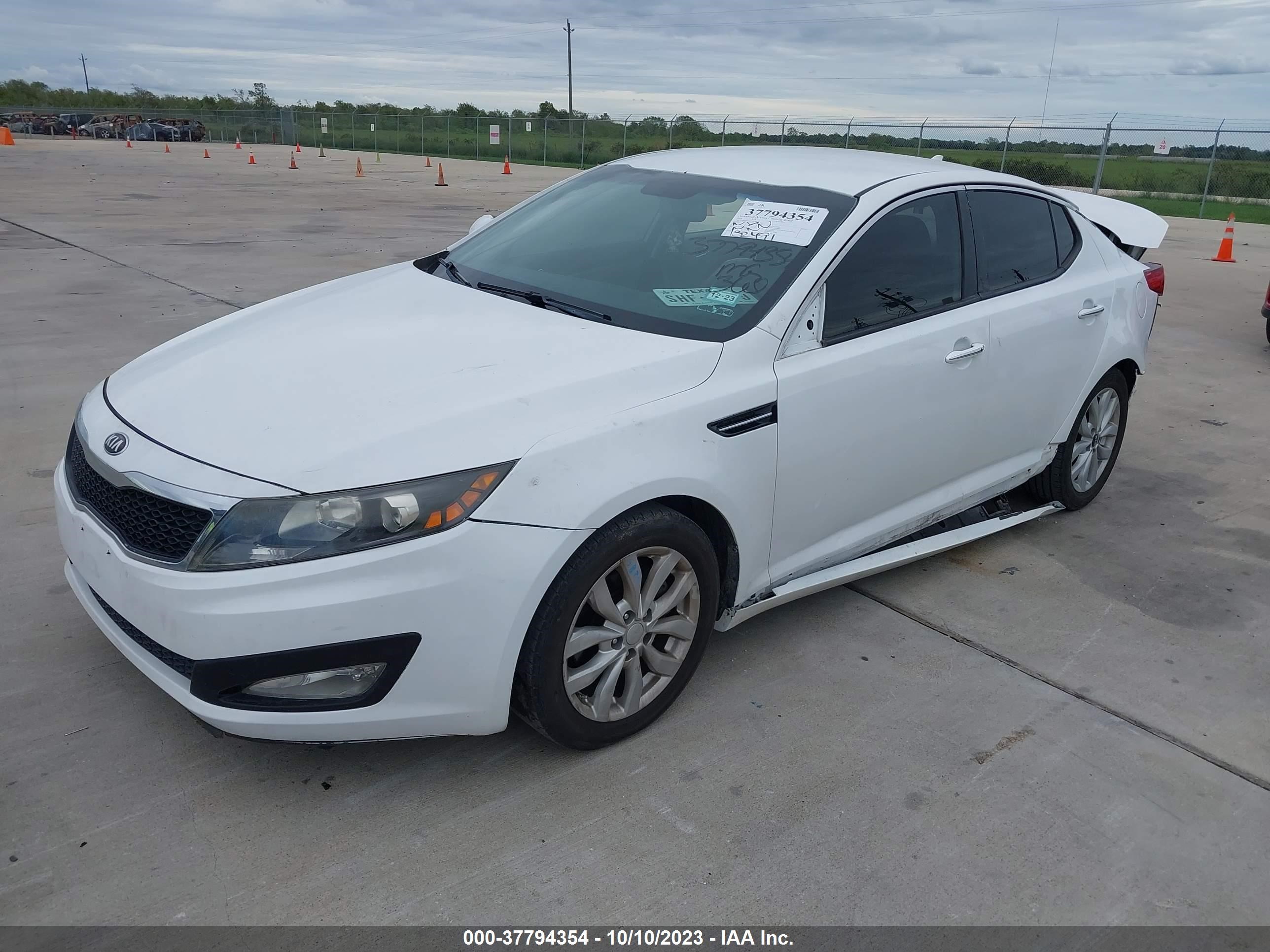 Photo 1 VIN: 5XXGN4A70DG170642 - KIA OPTIMA 