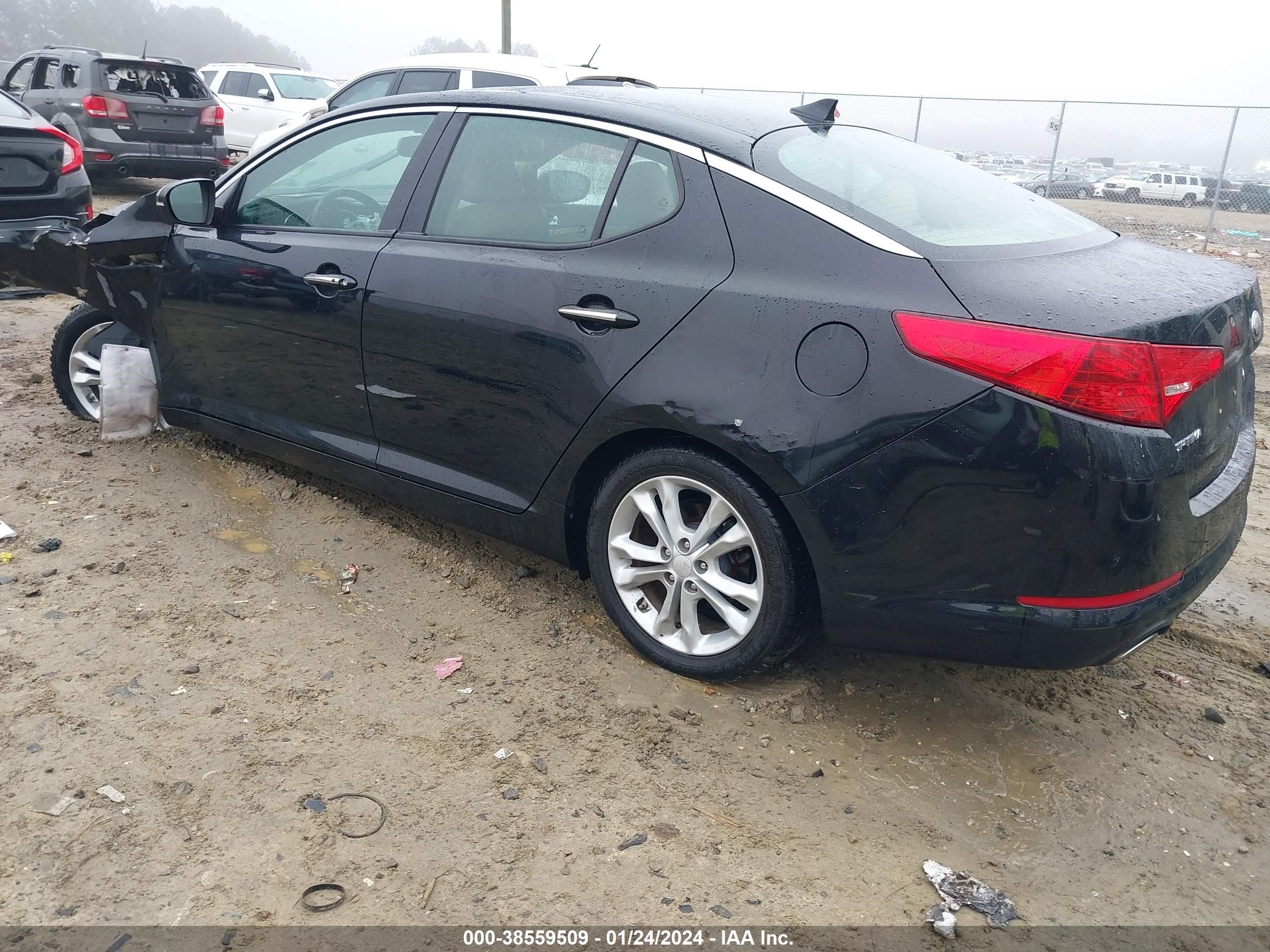 Photo 2 VIN: 5XXGN4A70DG200075 - KIA OPTIMA 