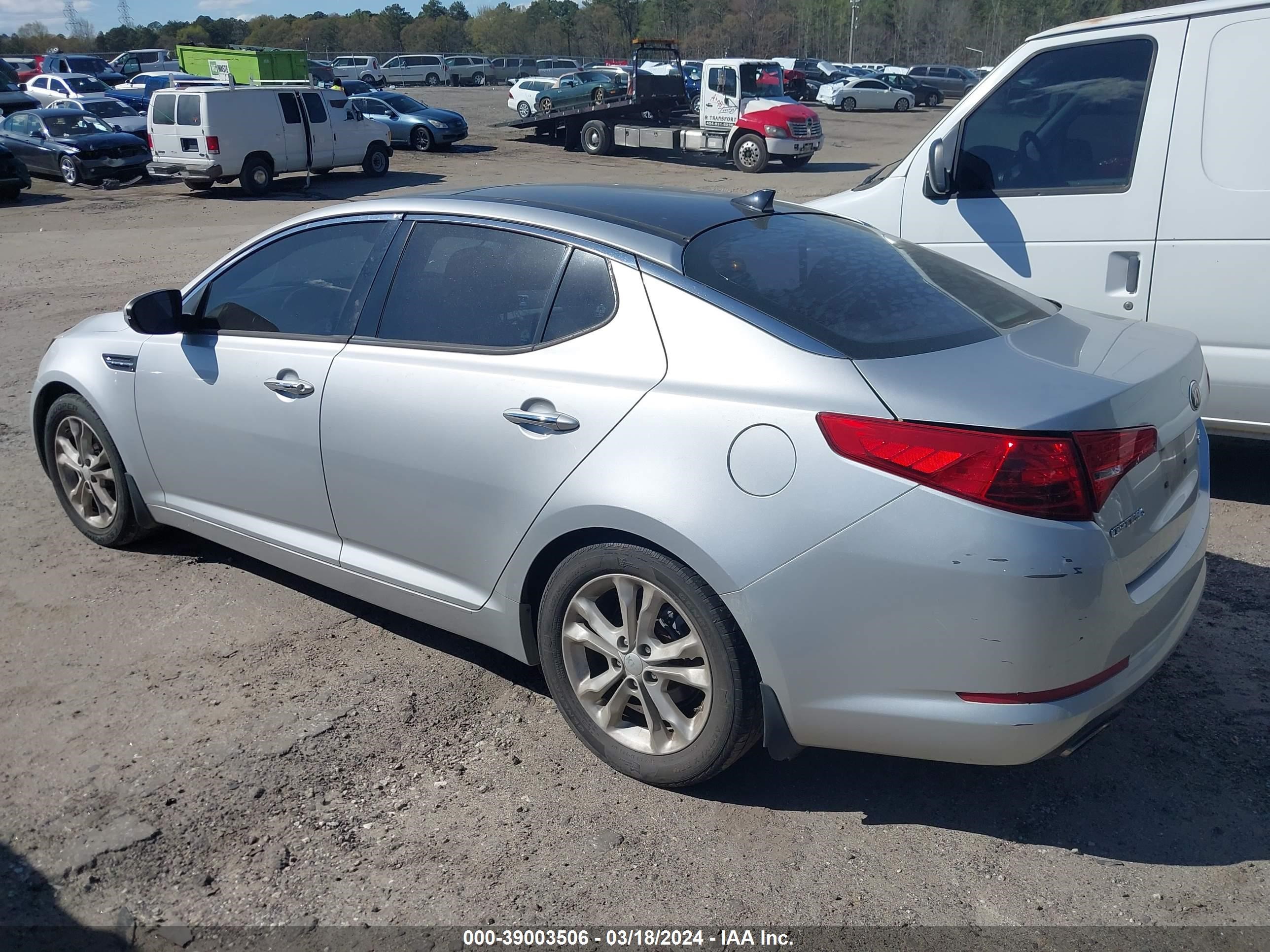 Photo 2 VIN: 5XXGN4A70DG200707 - KIA OPTIMA 