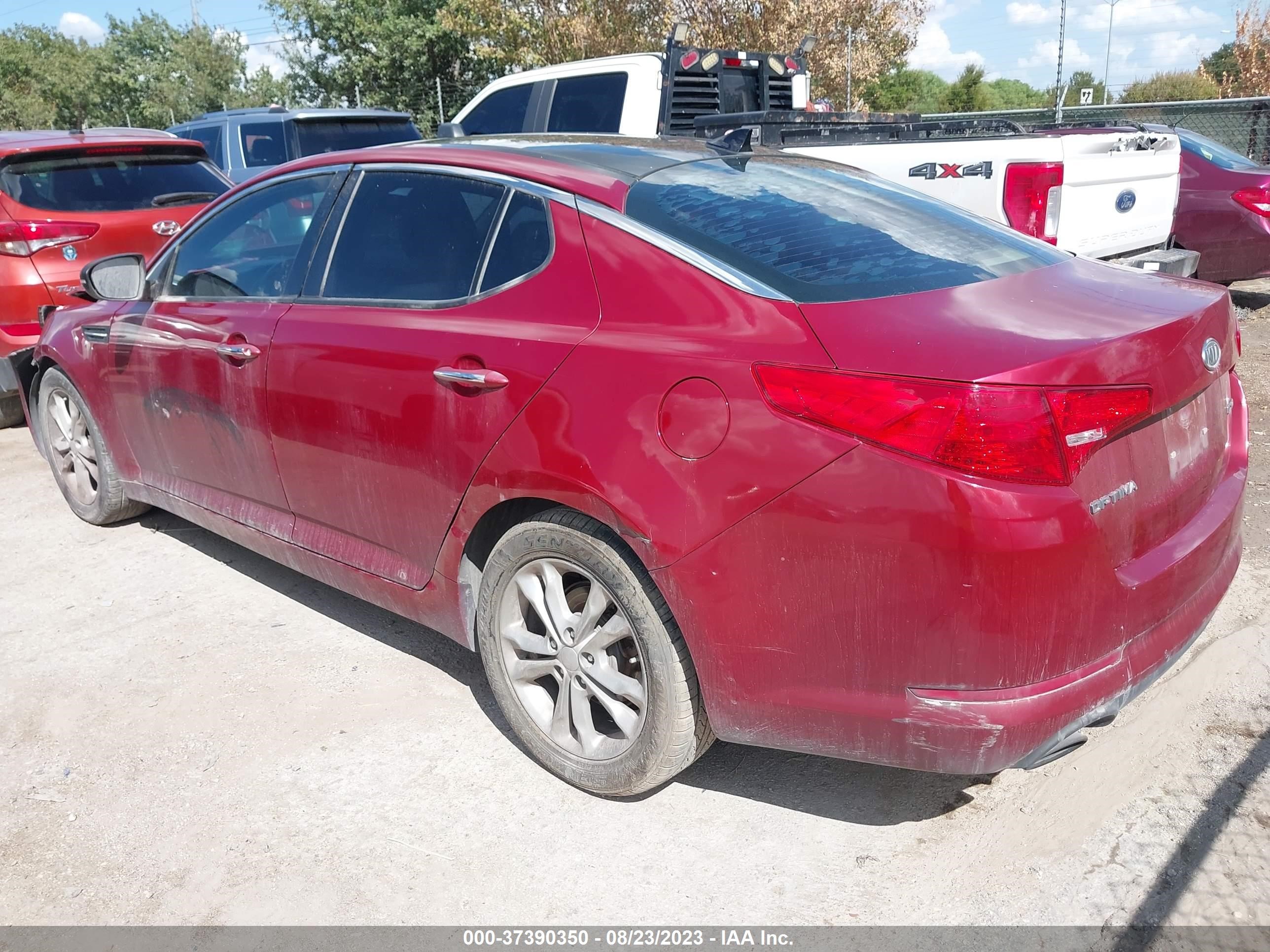 Photo 2 VIN: 5XXGN4A71CG069351 - KIA OPTIMA 