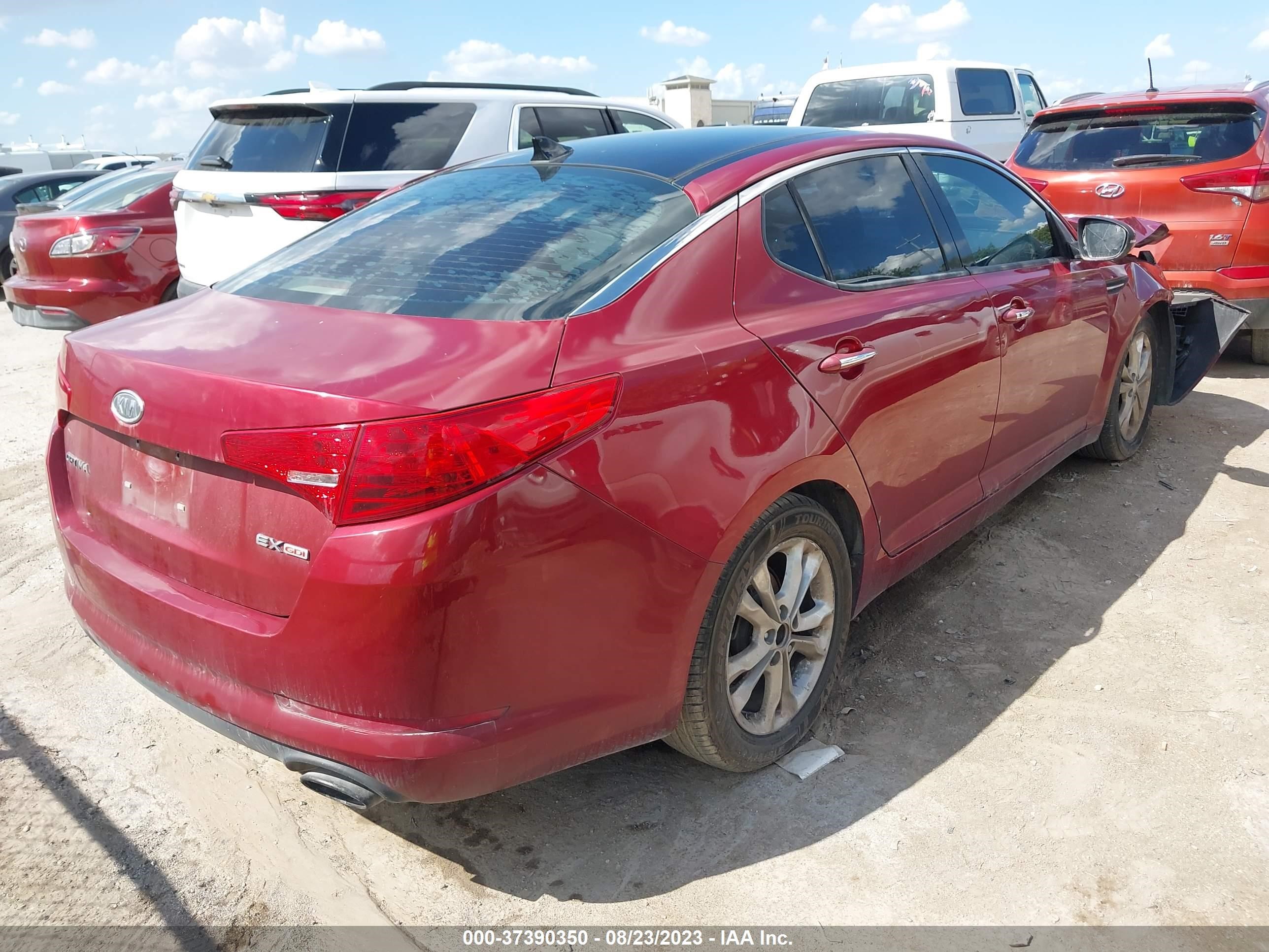 Photo 3 VIN: 5XXGN4A71CG069351 - KIA OPTIMA 