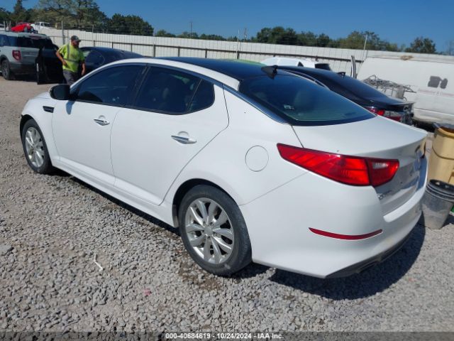 Photo 2 VIN: 5XXGN4A71FG421395 - KIA OPTIMA 