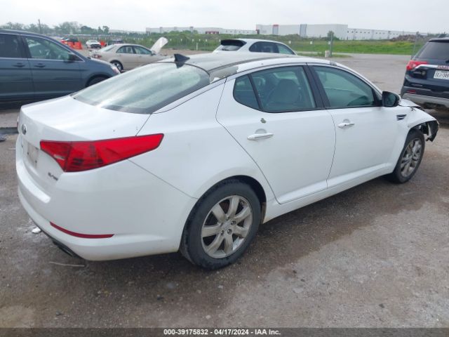 Photo 3 VIN: 5XXGN4A72DG229450 - KIA OPTIMA 