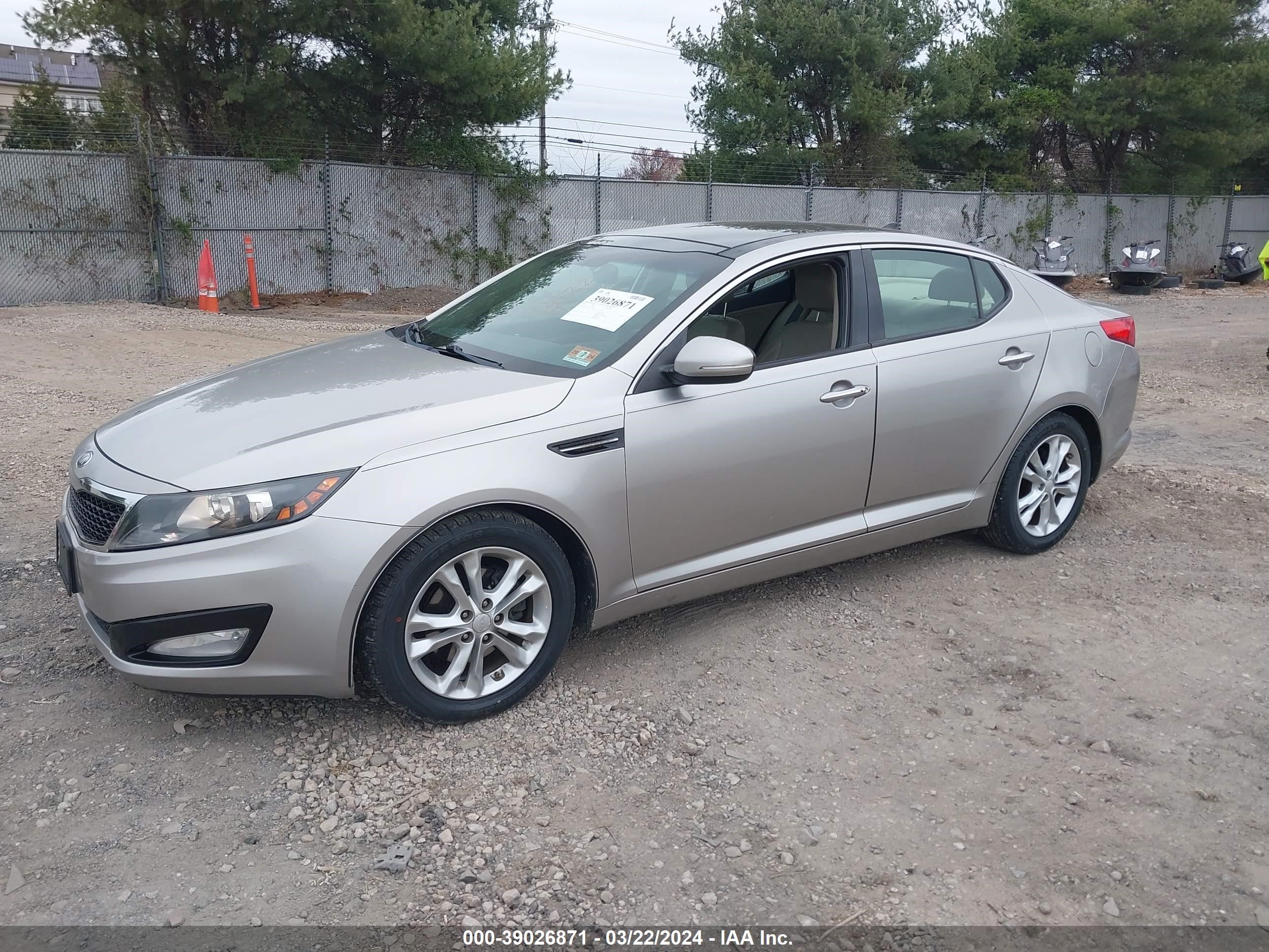 Photo 1 VIN: 5XXGN4A72DG230873 - KIA OPTIMA 