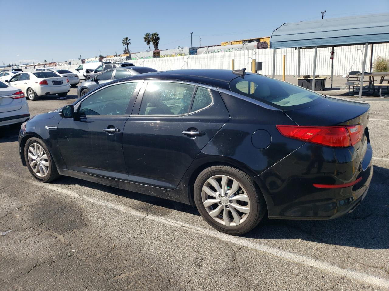 Photo 1 VIN: 5XXGN4A72EG261414 - KIA OPTIMA 