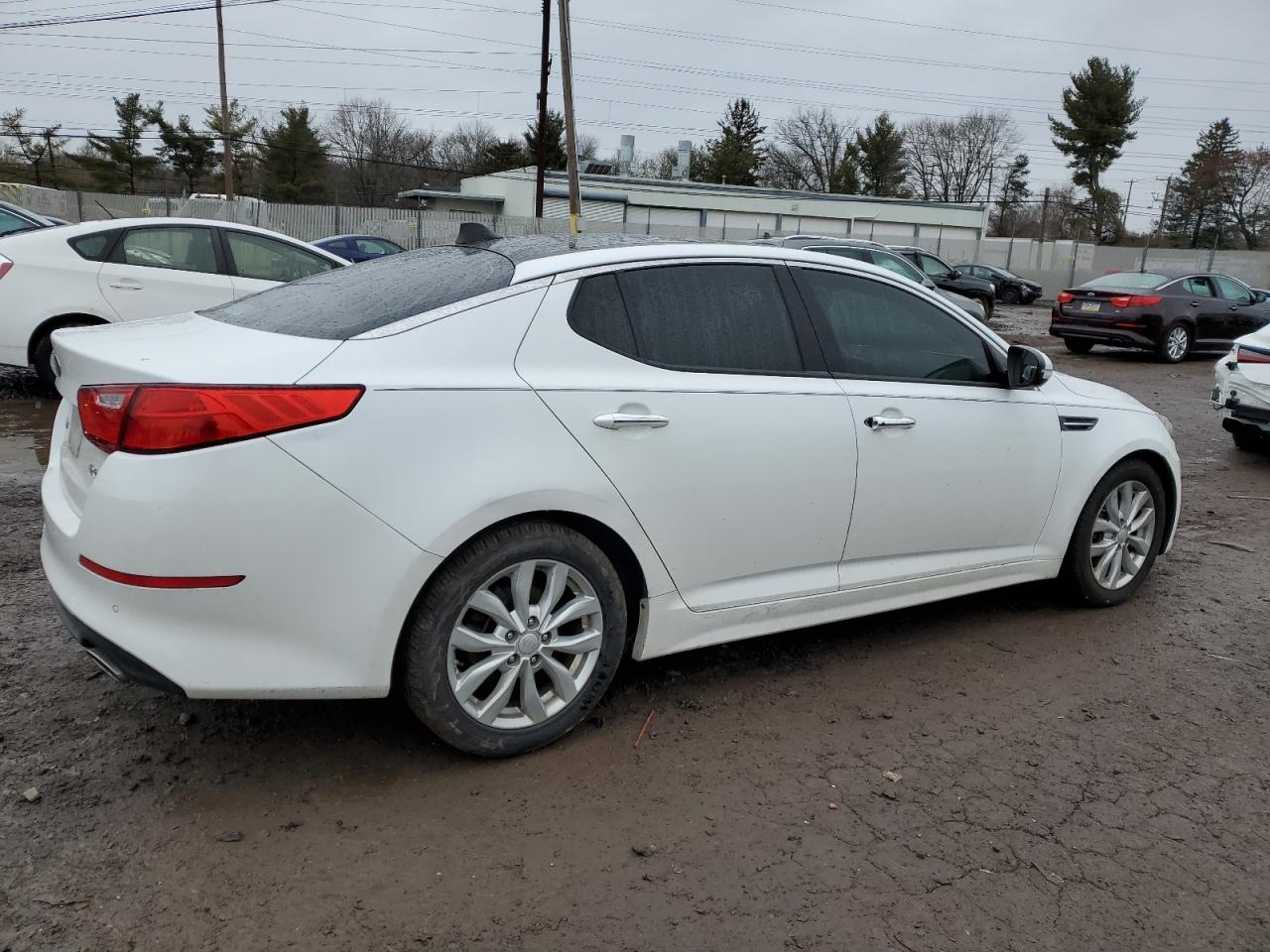 Photo 2 VIN: 5XXGN4A72FG496347 - KIA OPTIMA 