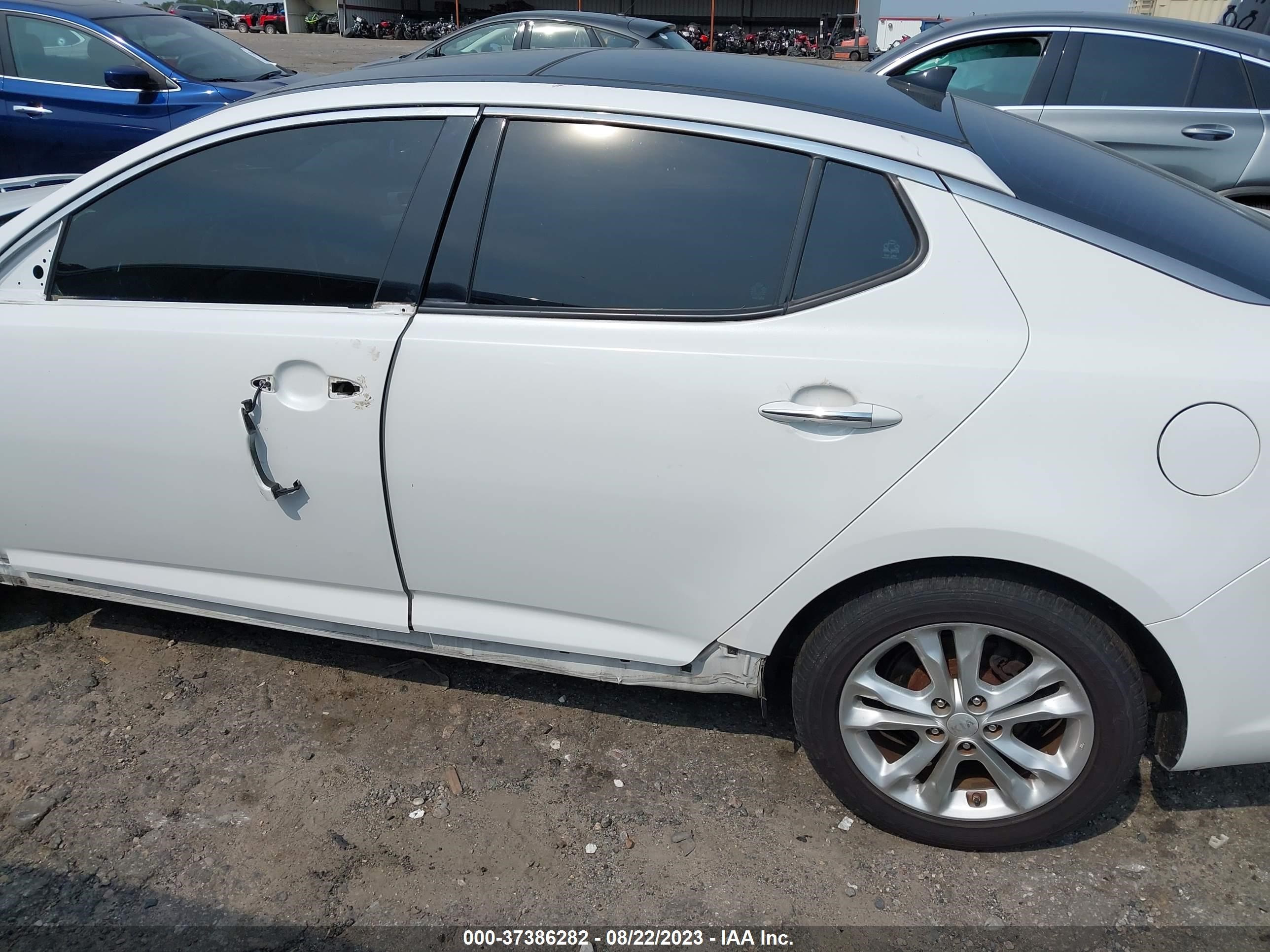 Photo 14 VIN: 5XXGN4A73CG082120 - KIA OPTIMA 