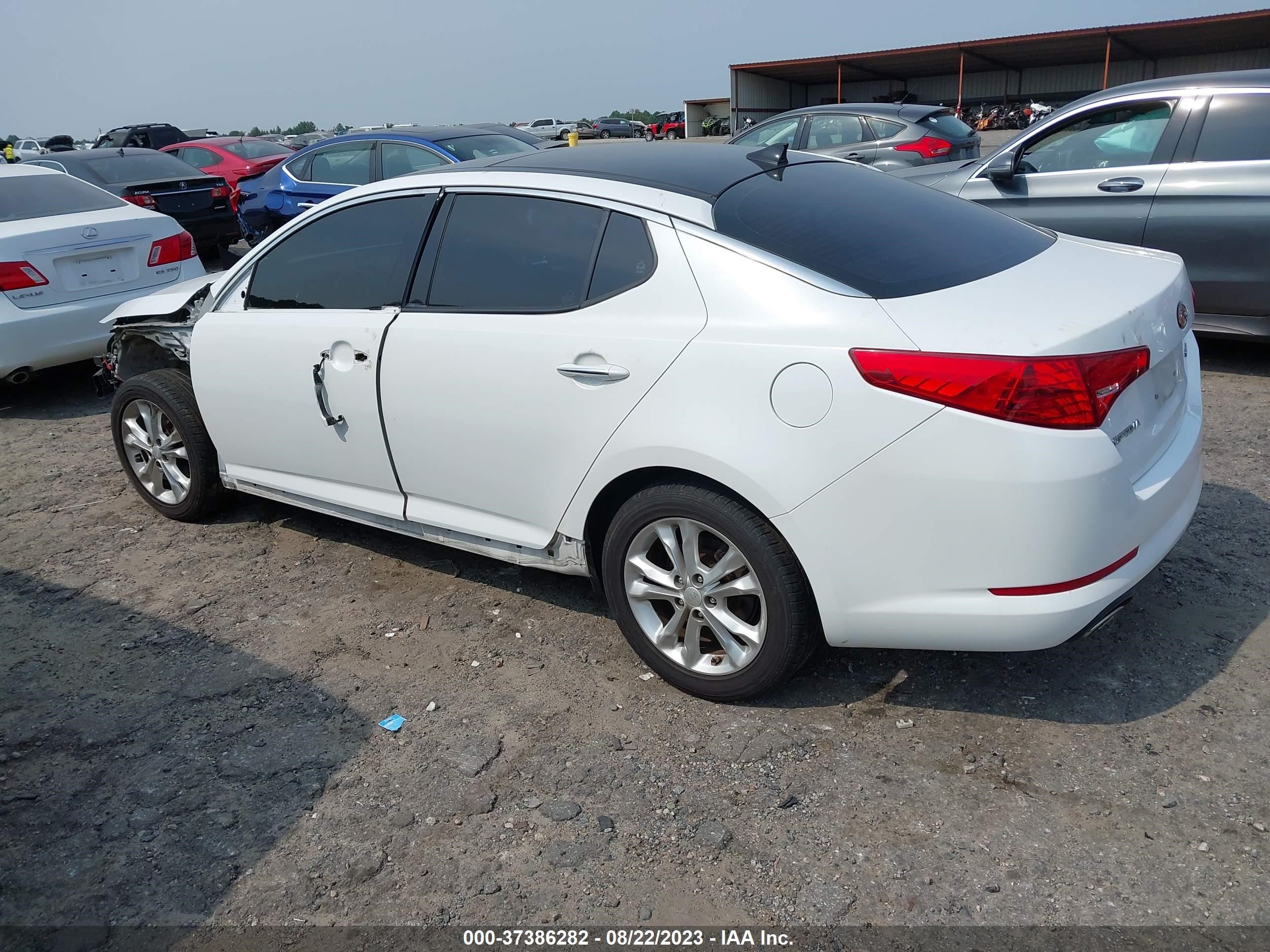 Photo 2 VIN: 5XXGN4A73CG082120 - KIA OPTIMA 