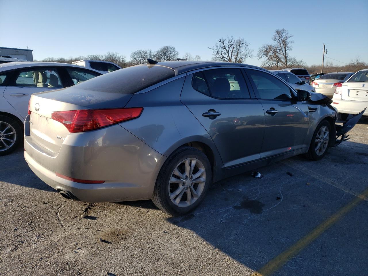 Photo 2 VIN: 5XXGN4A74DG181904 - KIA OPTIMA 