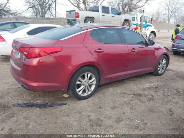 Photo 3 VIN: 5XXGN4A74DG209703 - KIA OPTIMA 