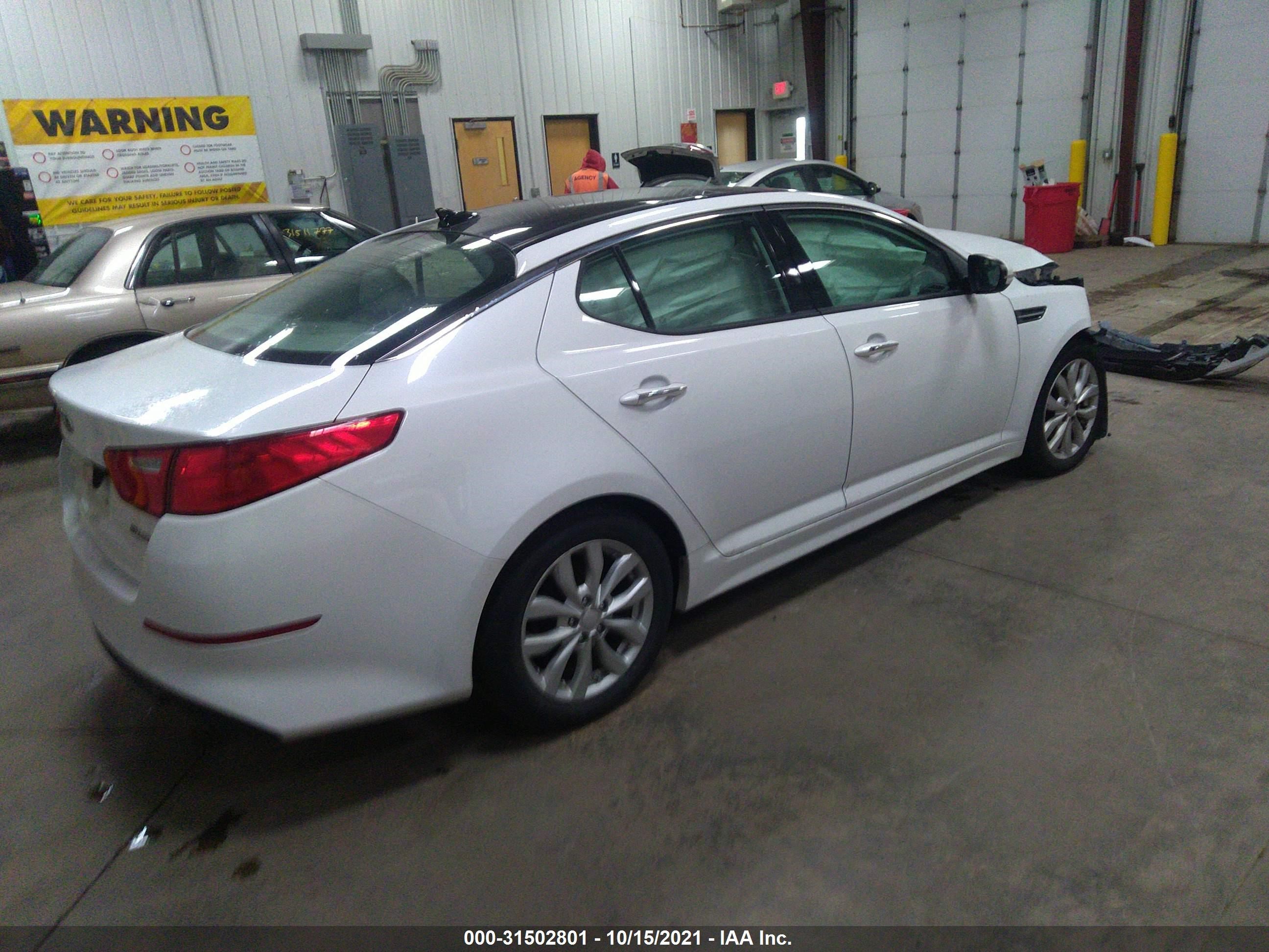 Photo 3 VIN: 5XXGN4A74EG282586 - KIA OPTIMA 