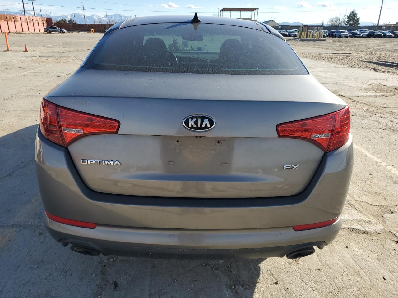 Photo 5 VIN: 5XXGN4A76DG133207 - KIA OPTIMA 