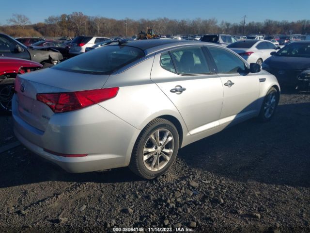 Photo 3 VIN: 5XXGN4A76DG245649 - KIA OPTIMA 