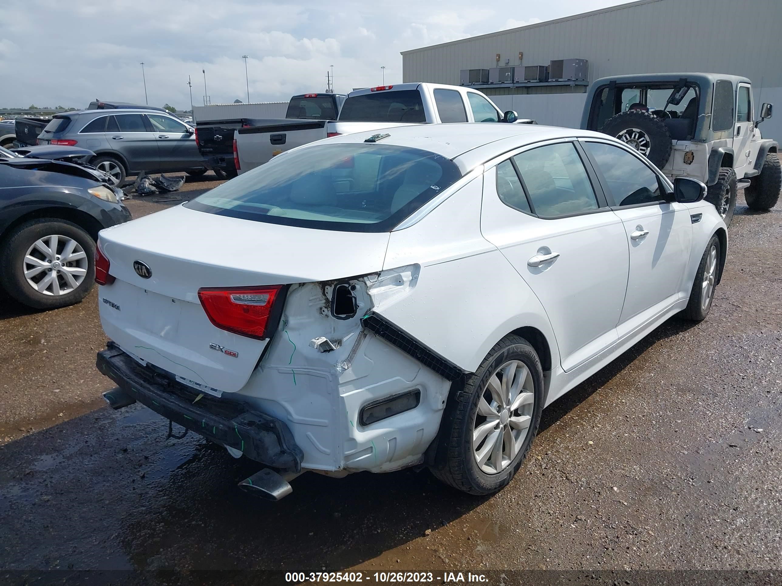 Photo 3 VIN: 5XXGN4A76EG272416 - KIA OPTIMA 