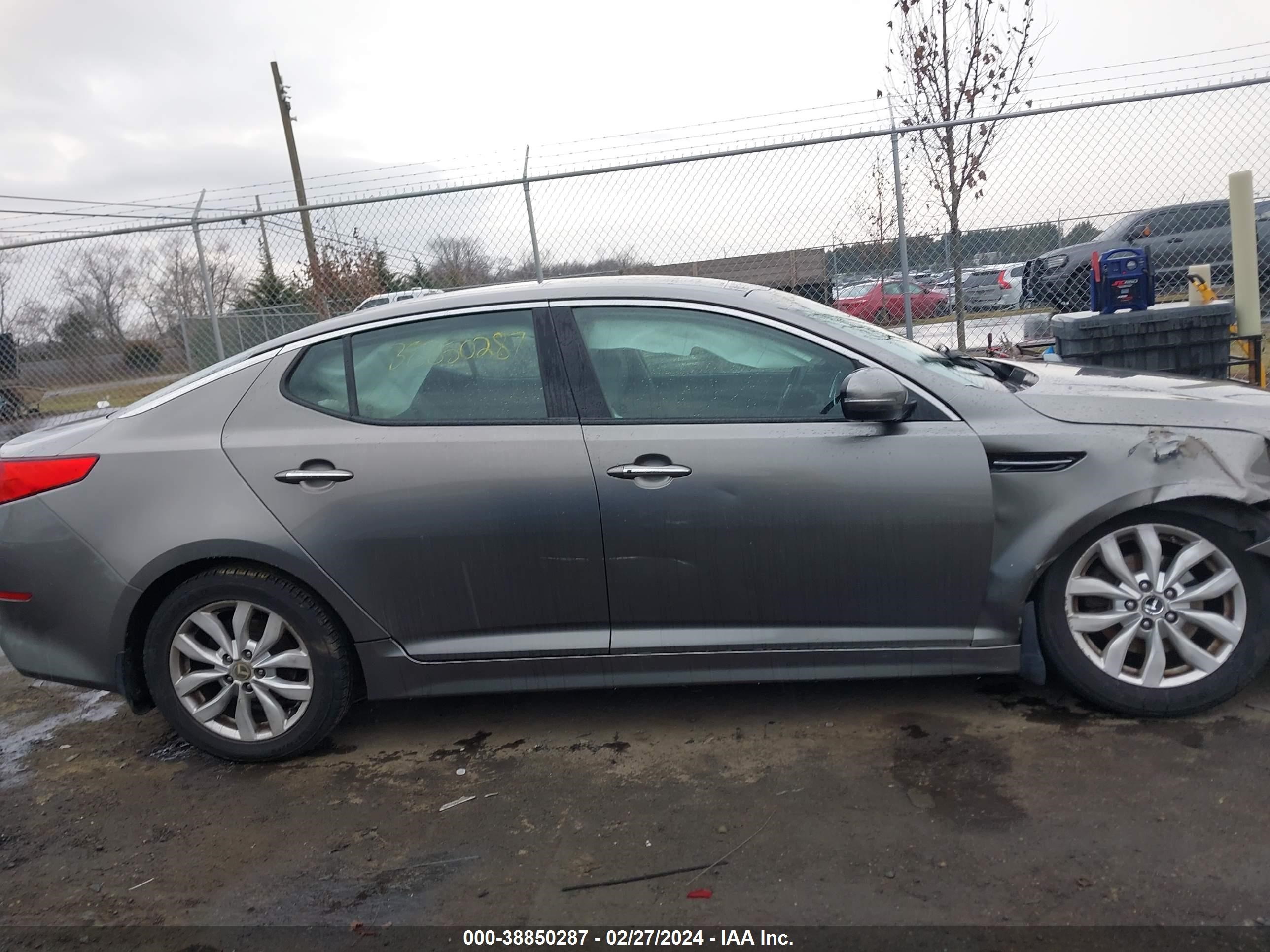 Photo 12 VIN: 5XXGN4A76FG359427 - KIA OPTIMA 