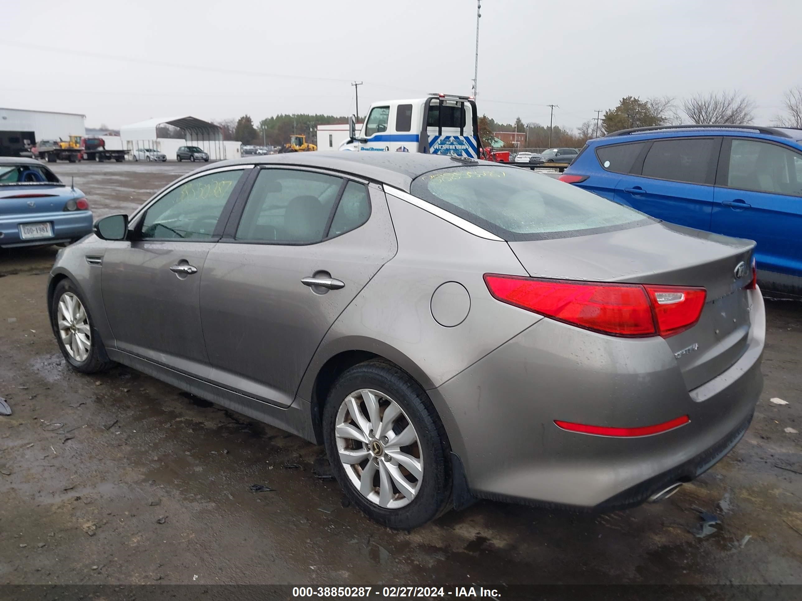 Photo 2 VIN: 5XXGN4A76FG359427 - KIA OPTIMA 