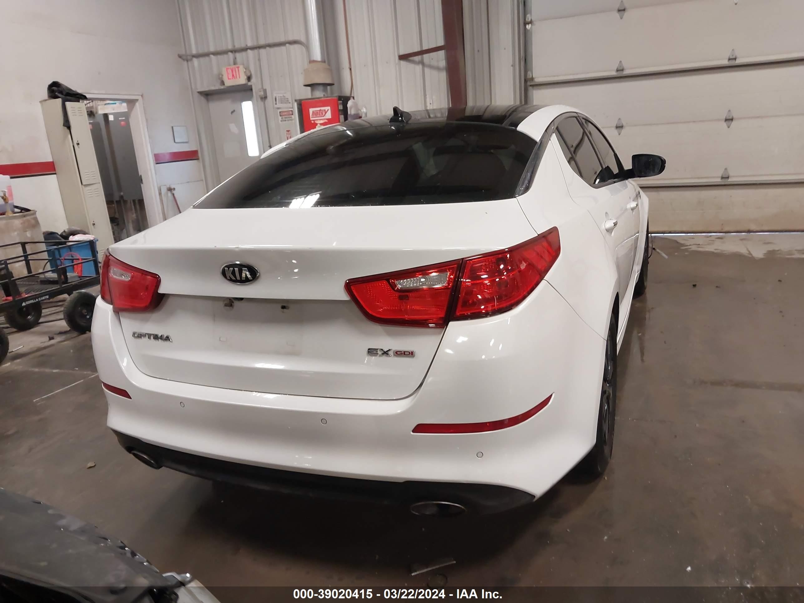 Photo 16 VIN: 5XXGN4A77EG274692 - KIA OPTIMA 