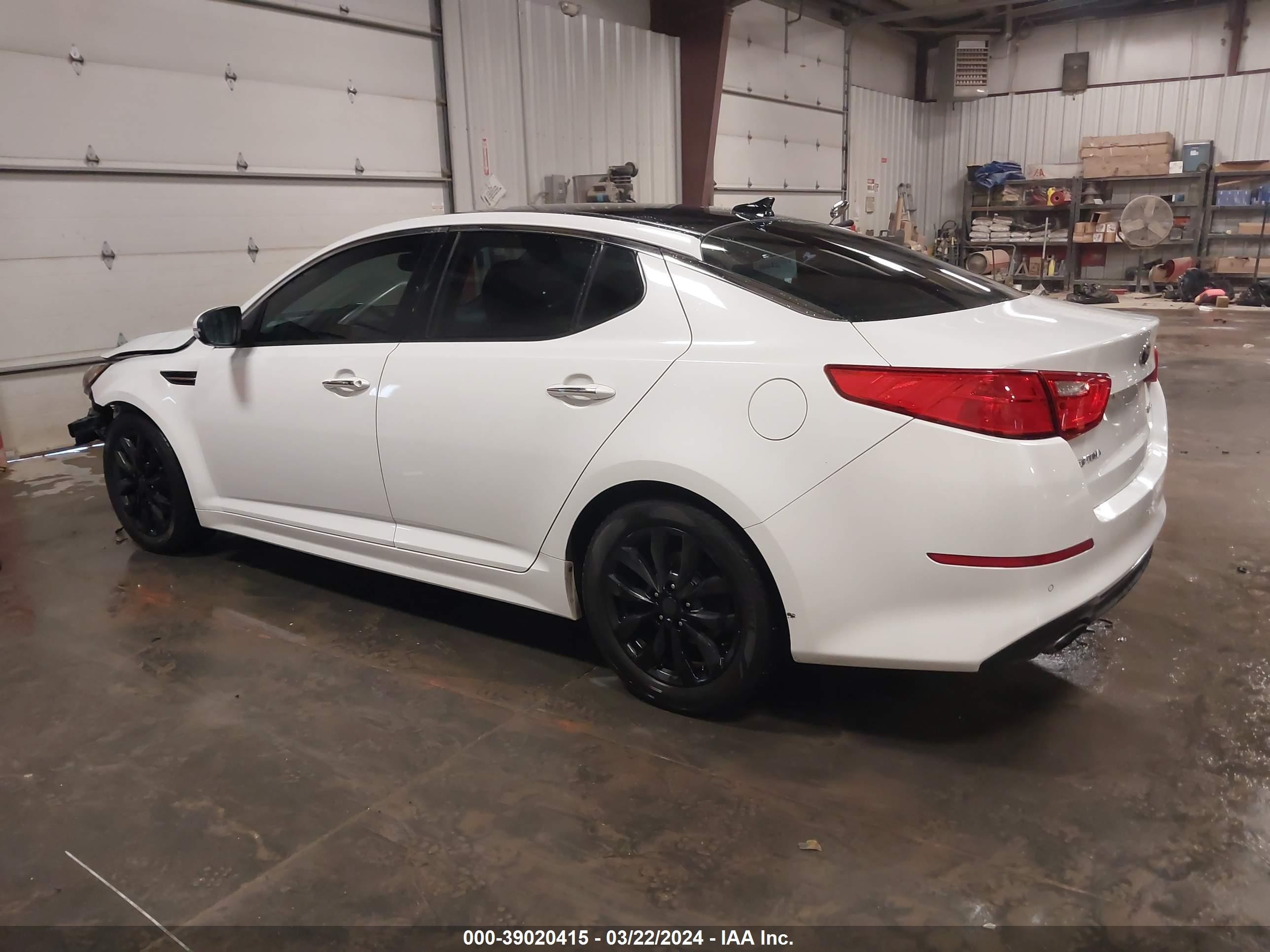 Photo 2 VIN: 5XXGN4A77EG274692 - KIA OPTIMA 