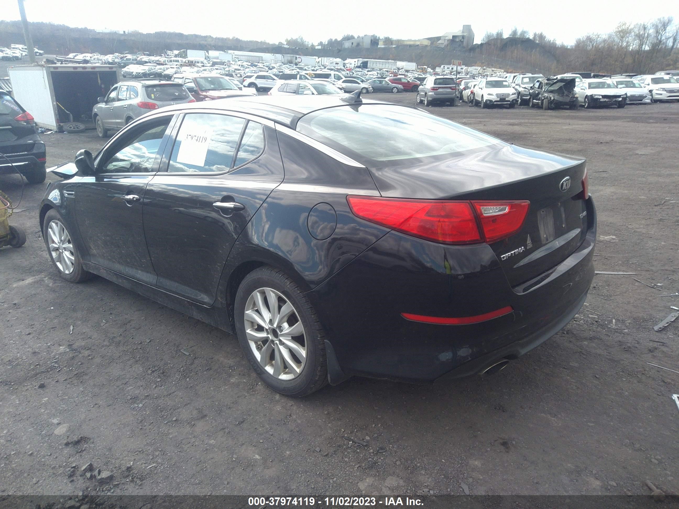 Photo 2 VIN: 5XXGN4A78FG354746 - KIA OPTIMA 