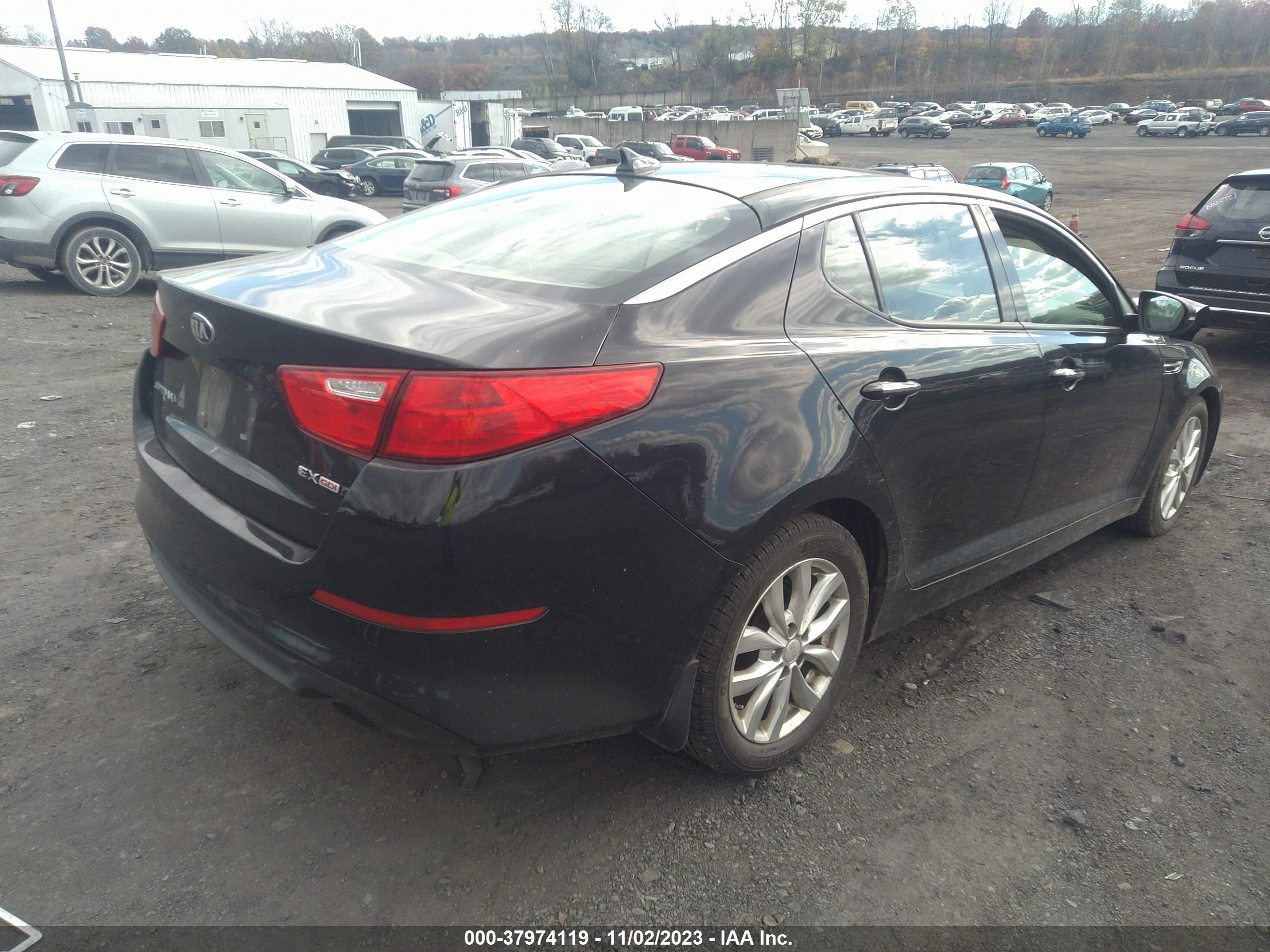 Photo 3 VIN: 5XXGN4A78FG354746 - KIA OPTIMA 